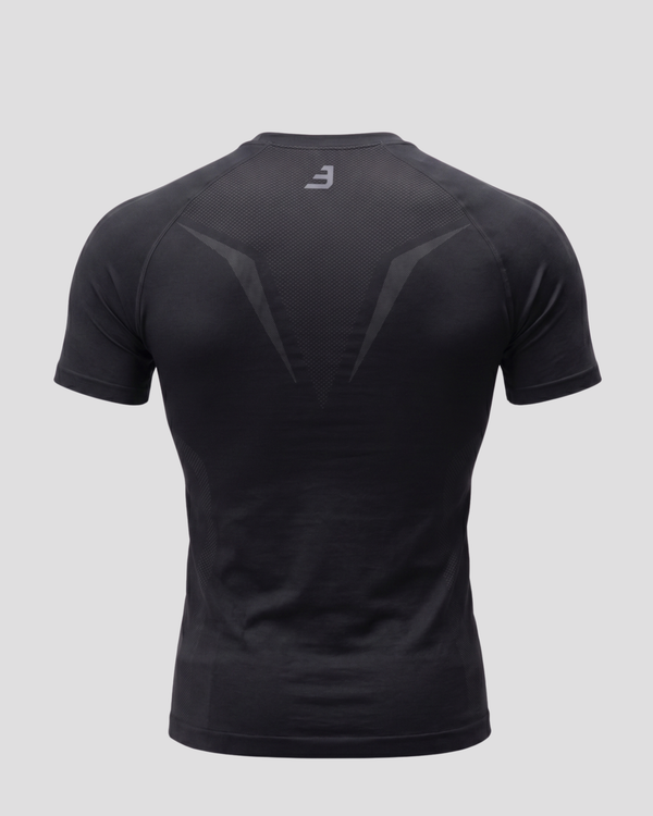 EW-CARBON | JET BLACK SEAMLESS T-SHIRT