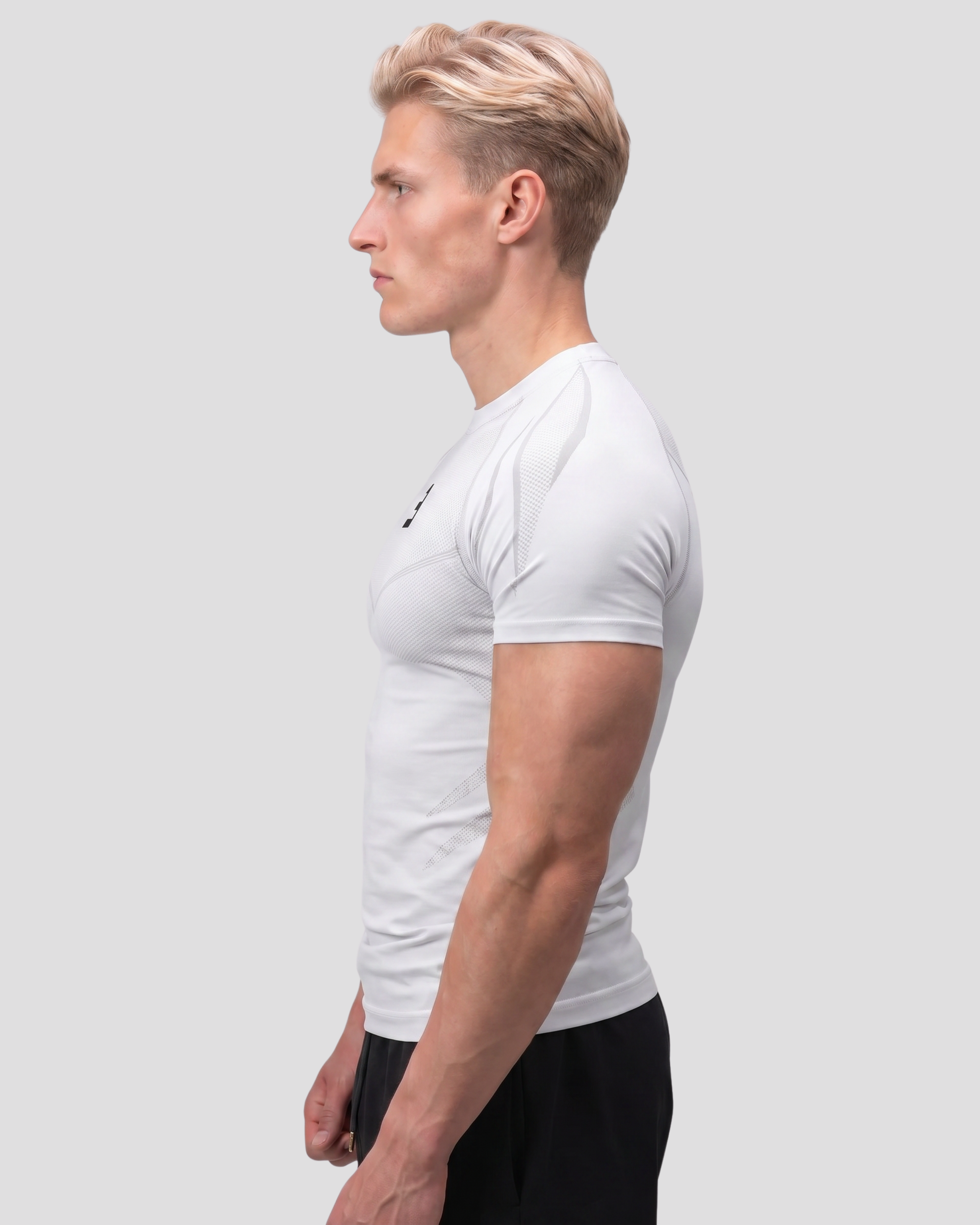 EW-CARBON | COLD GREY SEAMLESS T-SHIRT