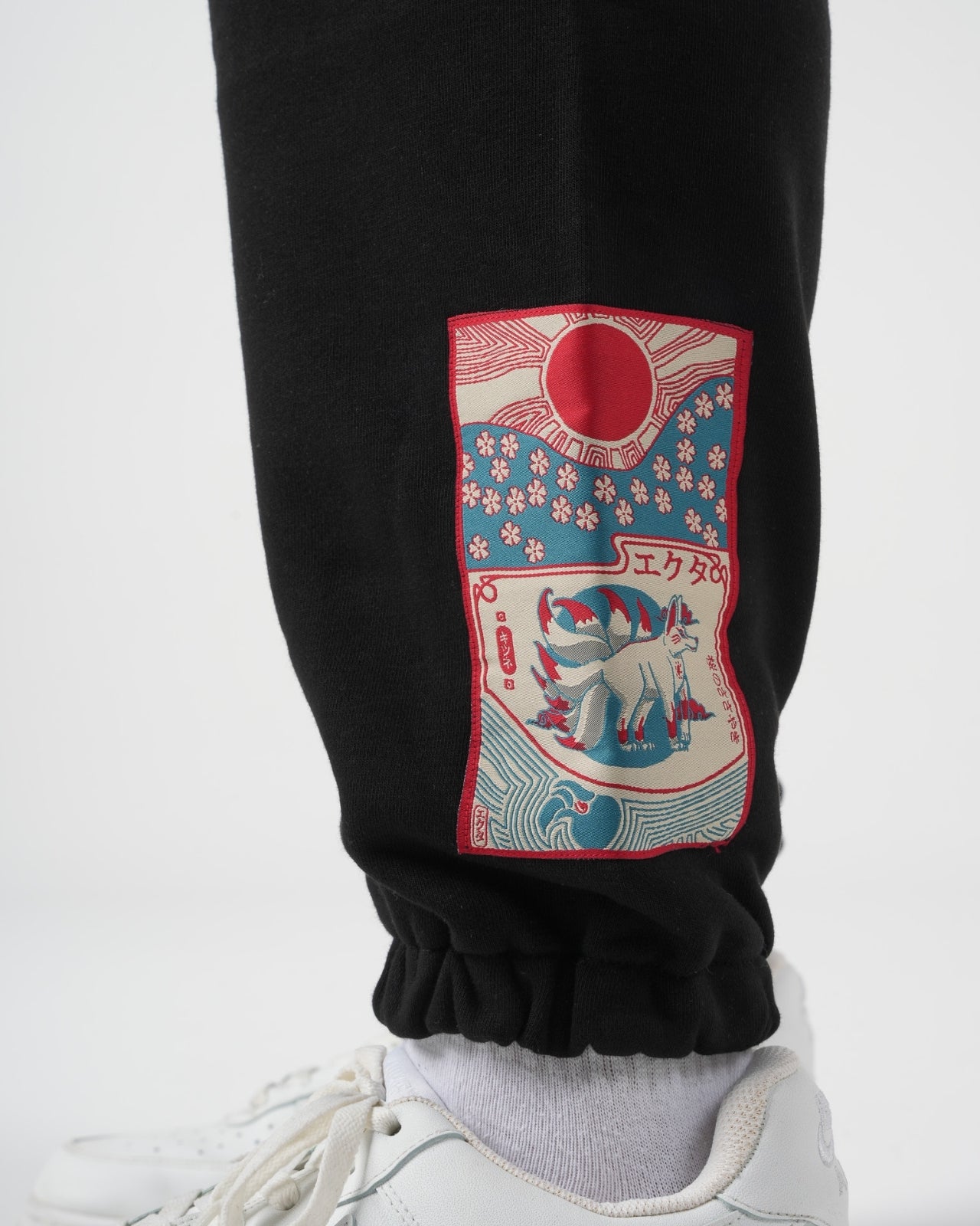 EW-02 | MASK OF BUSHIDO SWEATPANT