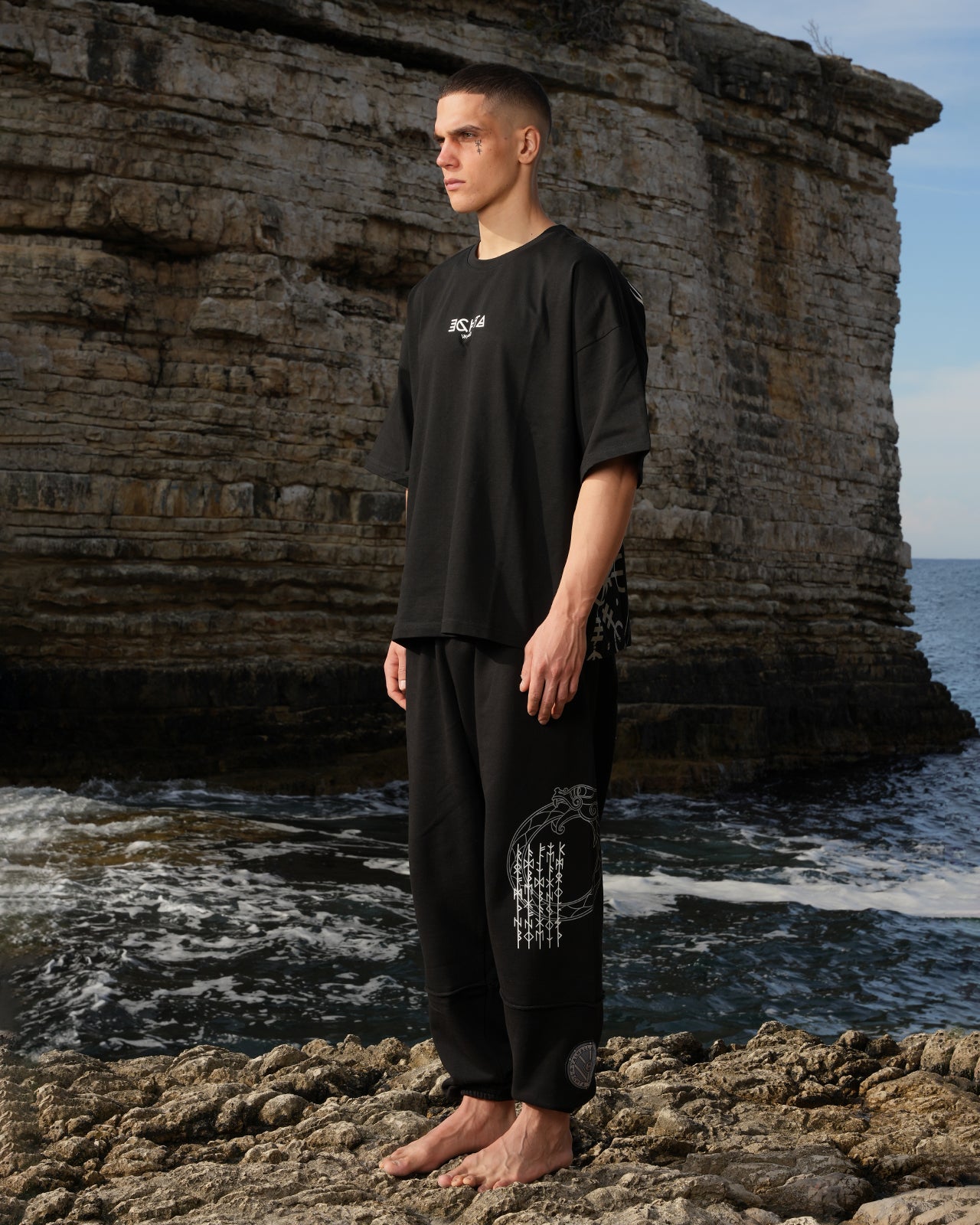 EW-04 | FLOKI'S OVERSIZE T-SHIRT