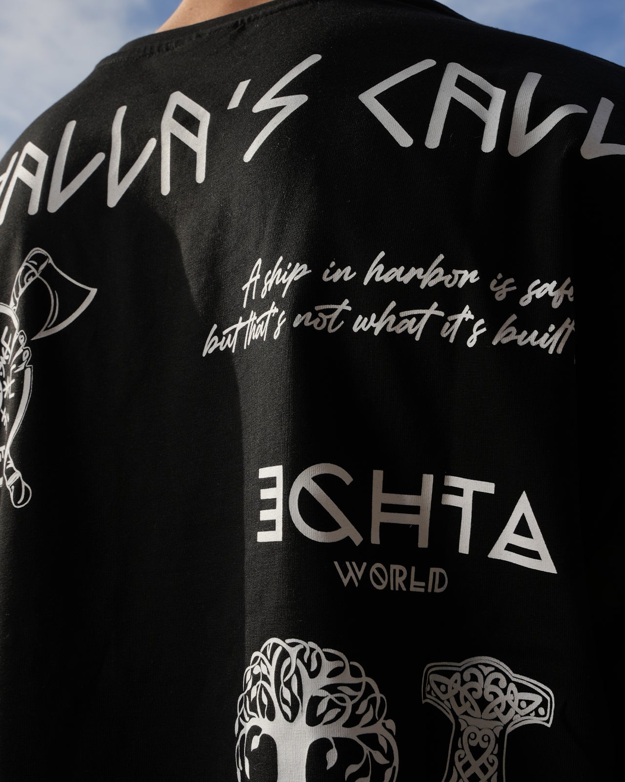 EW-04 | FLOKI'S OVERSIZE T-SHIRT