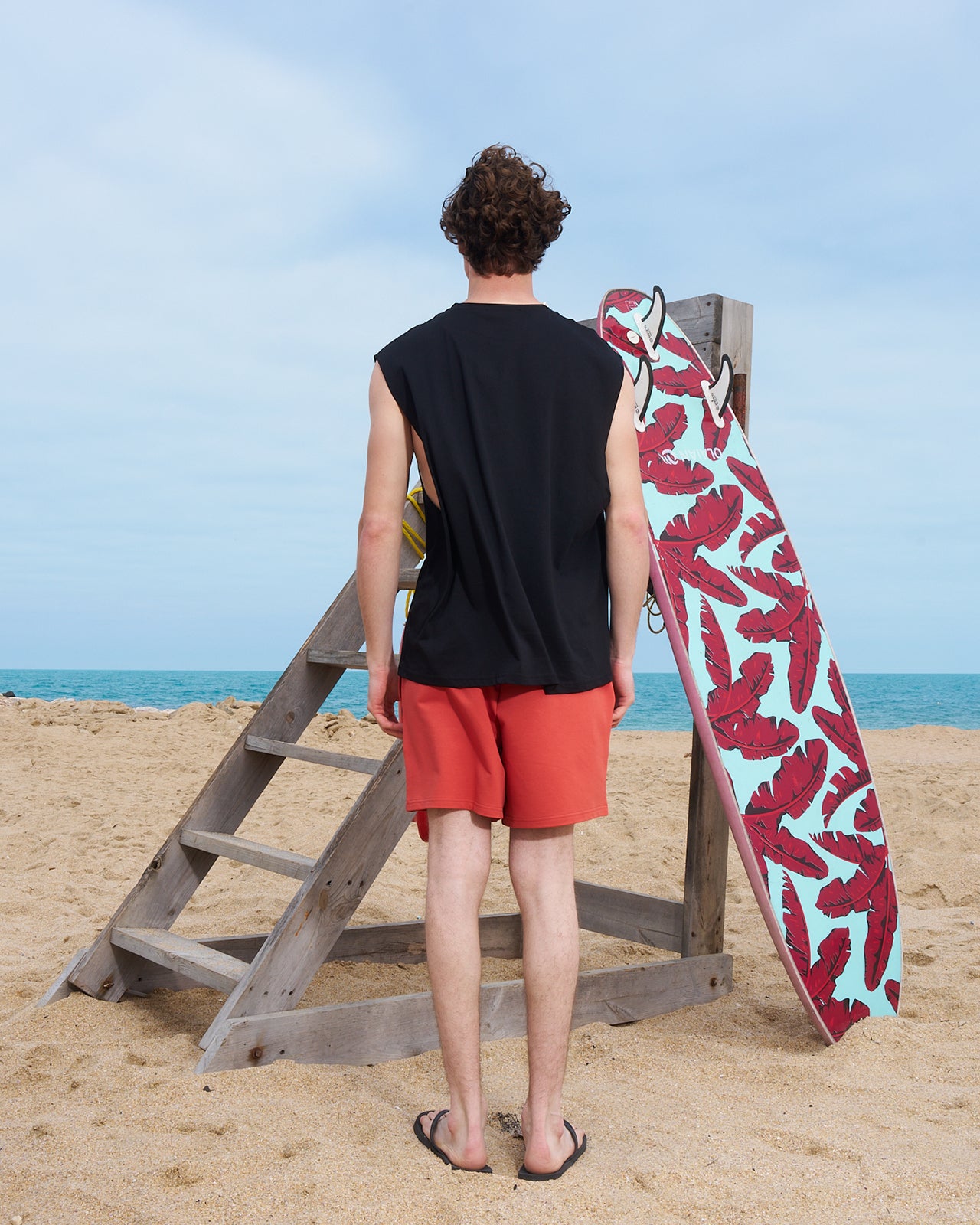 CHOSEN SLEEVELESS T-SHIRT