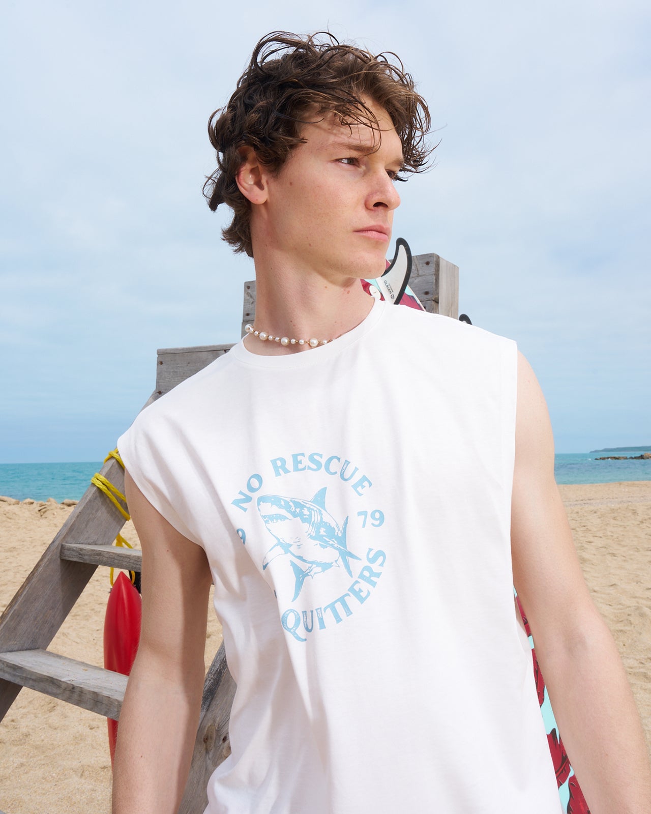 NO RESCUE SLEEVELESS T-SHIRT