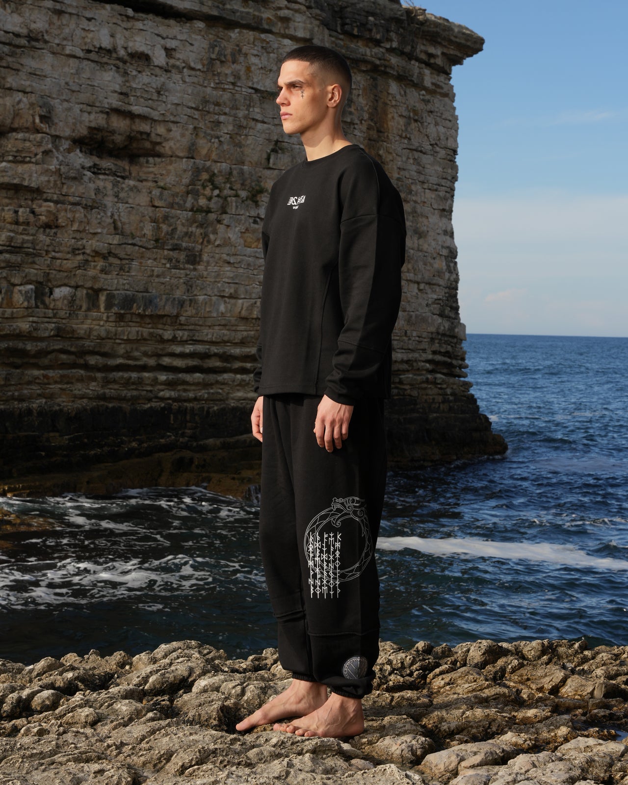 EW-04 | BJORN'S BOX CUT SWEATSHIRT