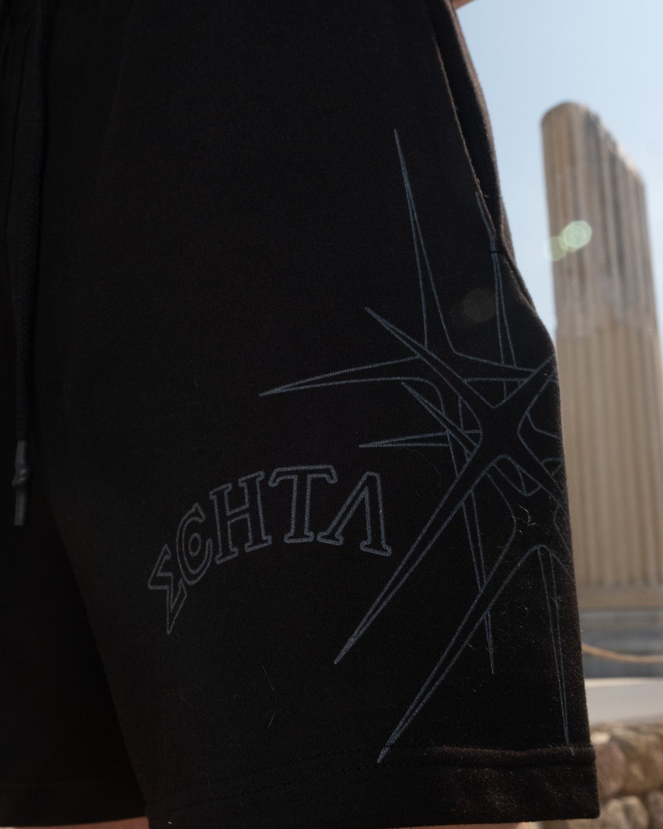 EW-03 | VIRES TACITAE WIDE SWEATSHORT