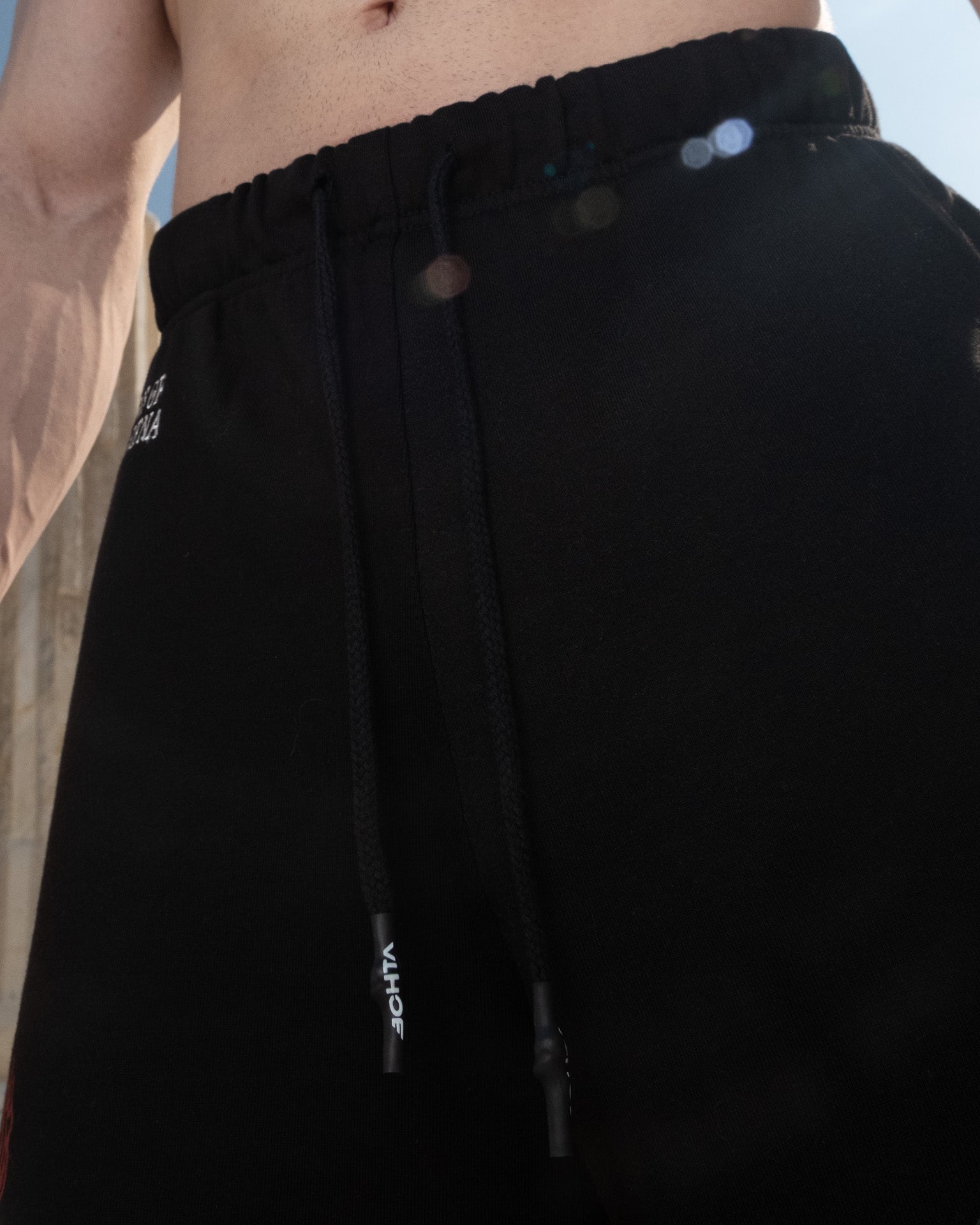 EW-03 | VIRES TACITAE WIDE SWEATSHORT