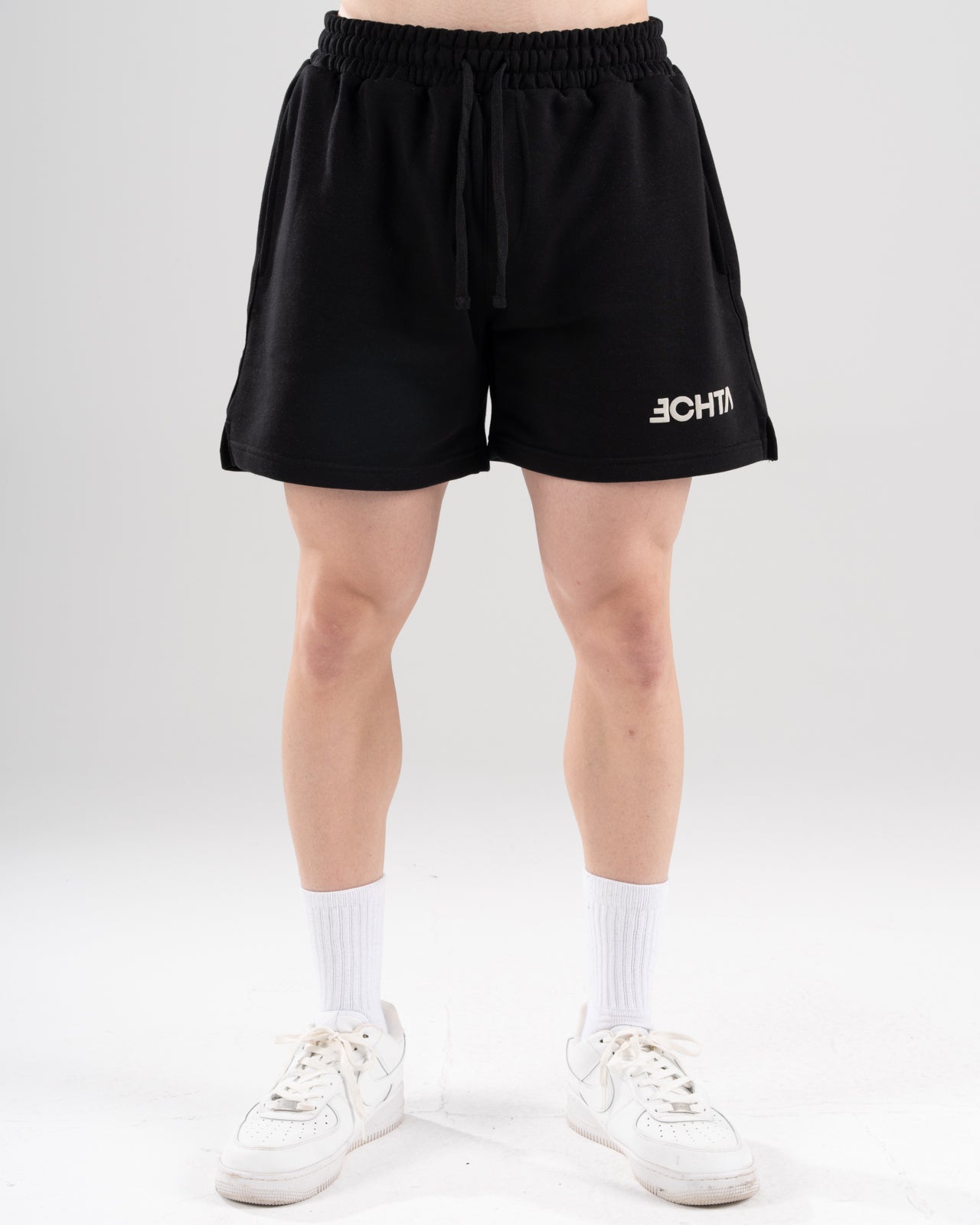 EW-01 | WIDE LEG SHORT SWEATSHORTS