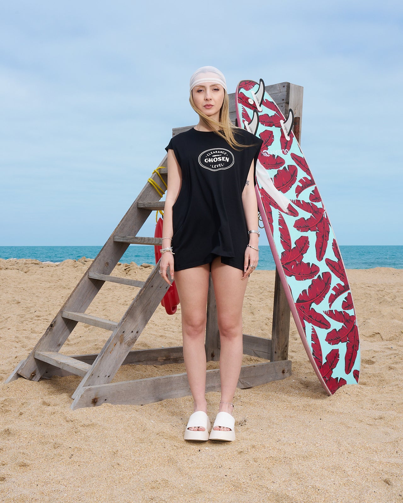CHOSEN SLEEVELESS T-SHIRT
