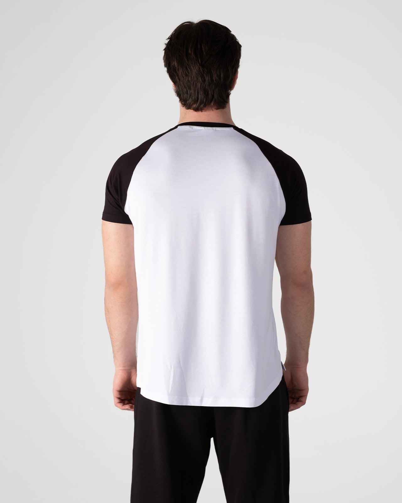 RAGLAN T-SHIRT