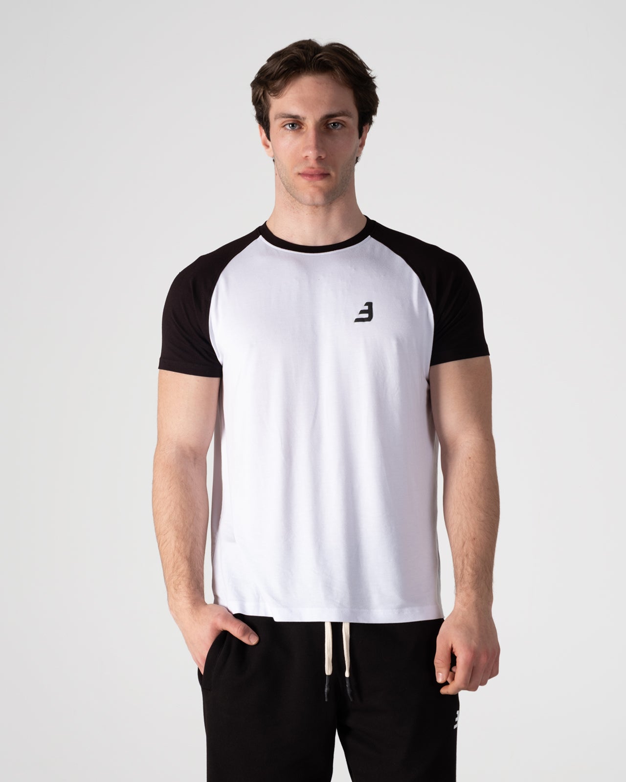 RAGLAN T-SHIRT